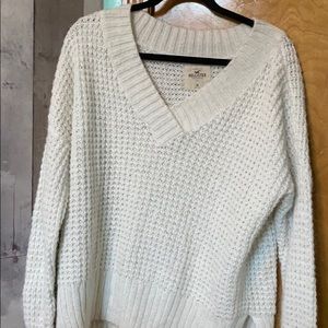 Hollister white chunky sweater size M